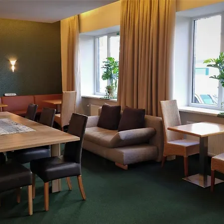 Myminga4 - & Serviced Hotel *