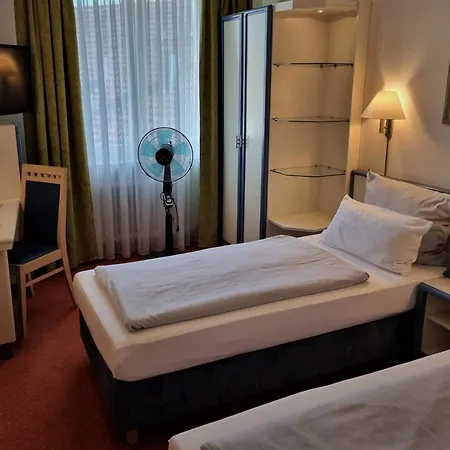 Myminga4 - & Serviced Hotel Munich