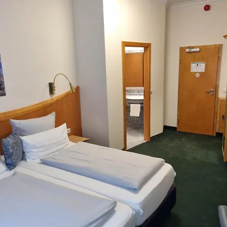 Myminga4 - & Serviced Hotel Munich