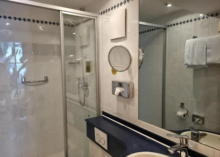 Myminga4 - & Serviced Hotel *